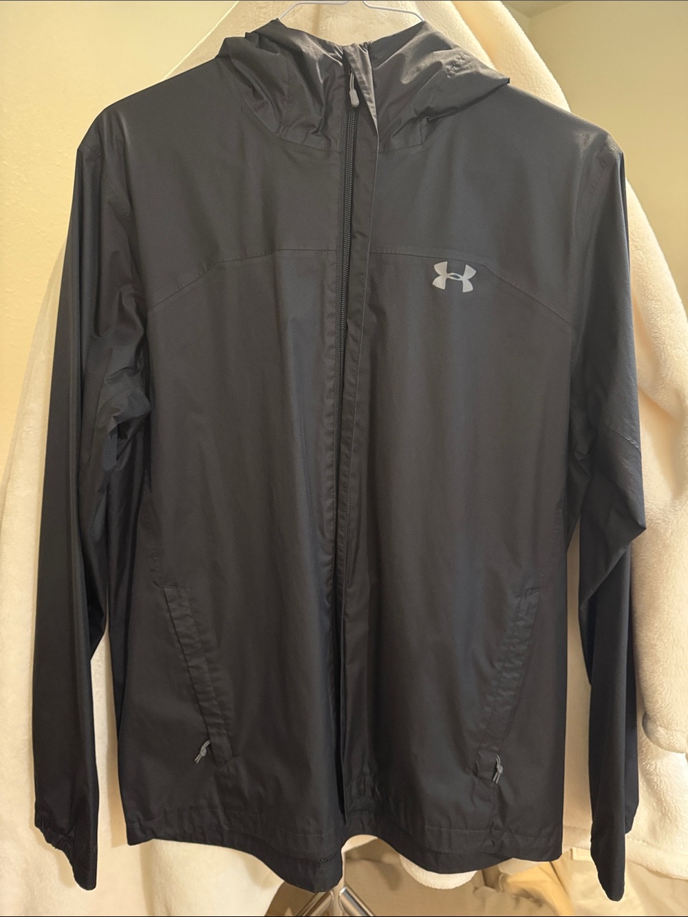 Under Armour Black Hooded Lightweight Windbreaker Jacket